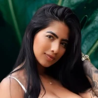 Bella Torres